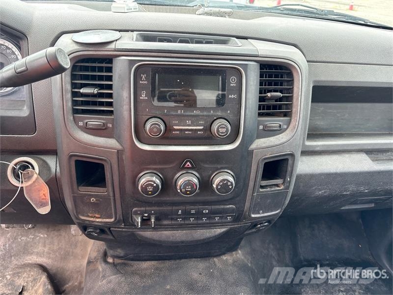 RAM 4500 4x2 Cab and Chassis Cabins and interior