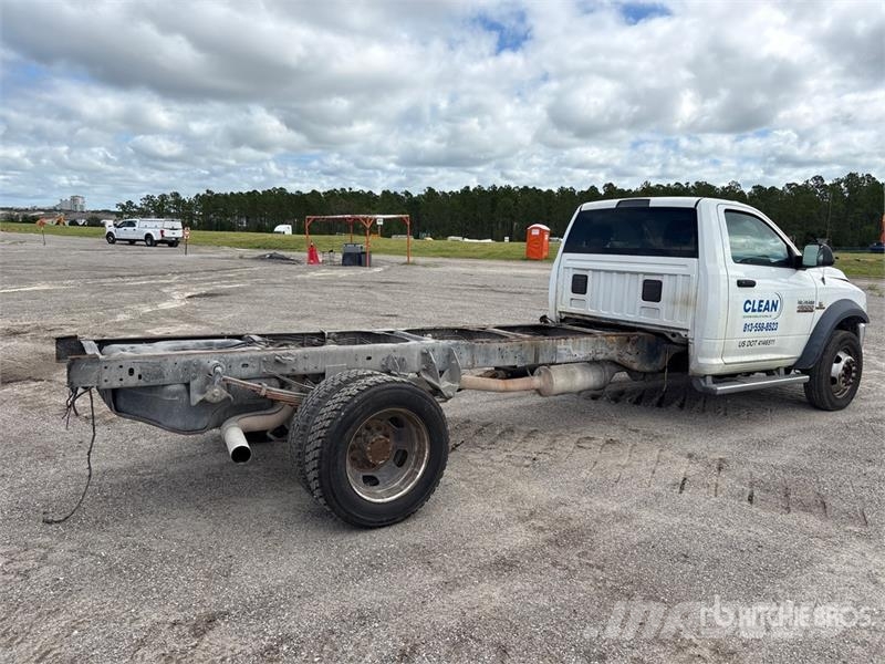 RAM 4500 4x2 Cab and Chassis Cabins and interior