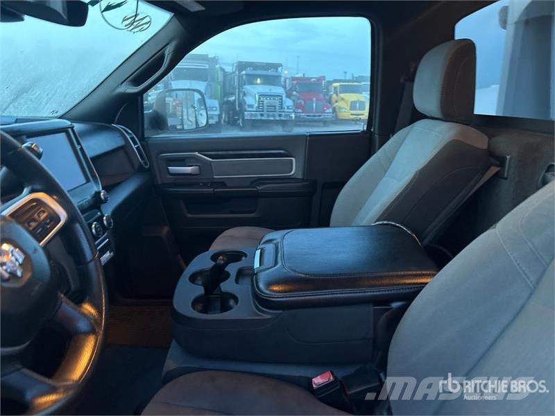 RAM 4500 SLT 4x2 Tow Truck Samochody ratownicze pomocy drogowej