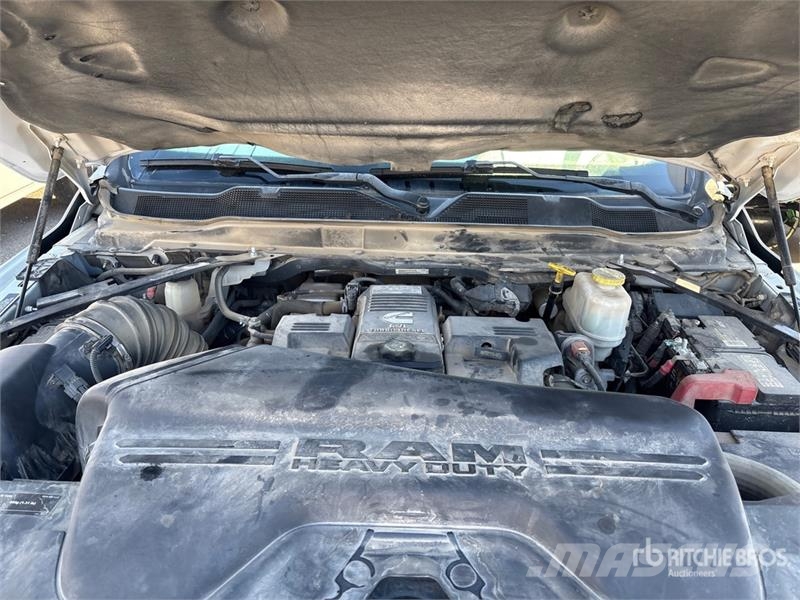 RAM 5500 Camiones plataforma