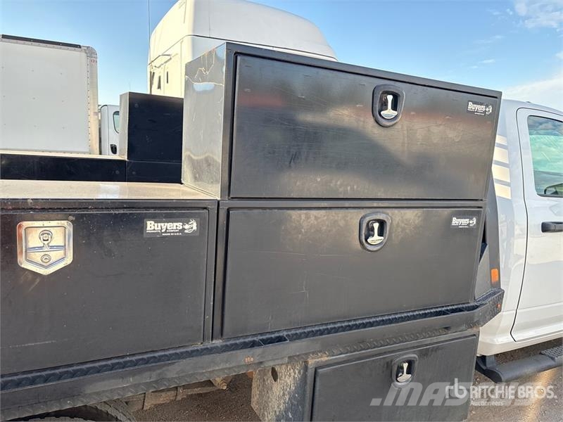RAM 5500 Camiones plataforma