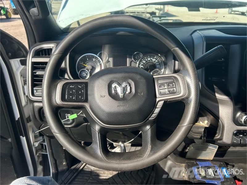 RAM 5500 Pick-upy / Pojazdy z otwieranymi burtami