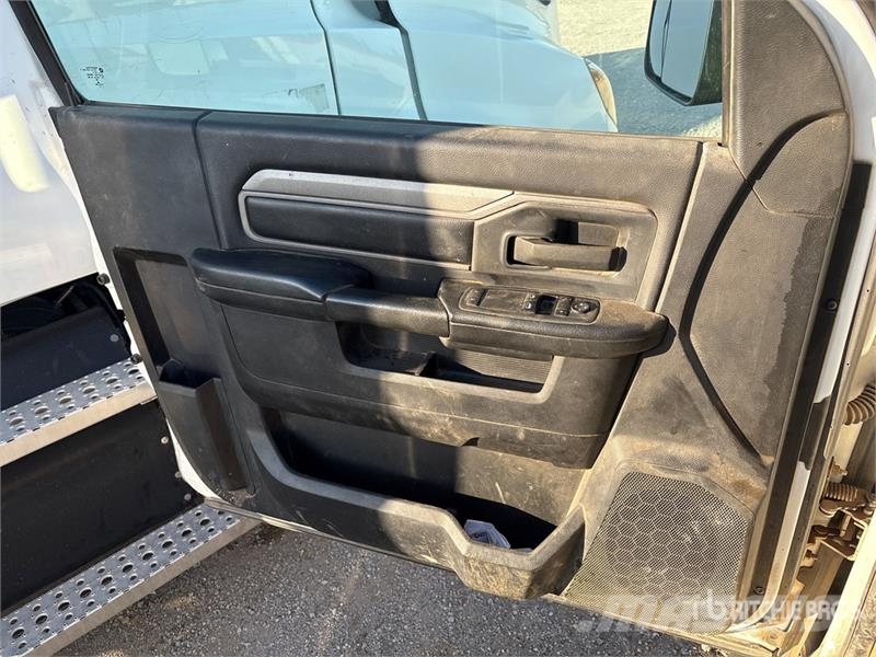 RAM 5500 Camiones plataforma