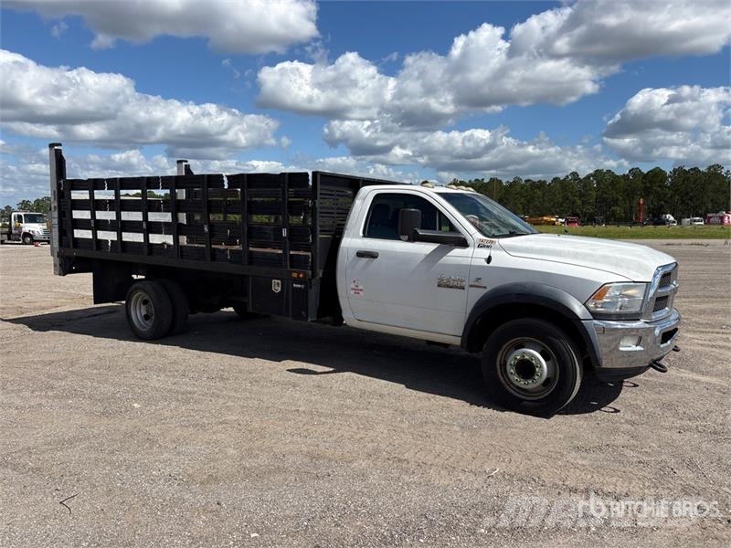 RAM 5500 Camiones plataforma