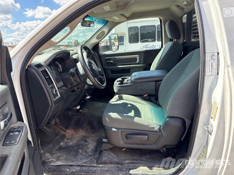 RAM 5500 Camiones plataforma
