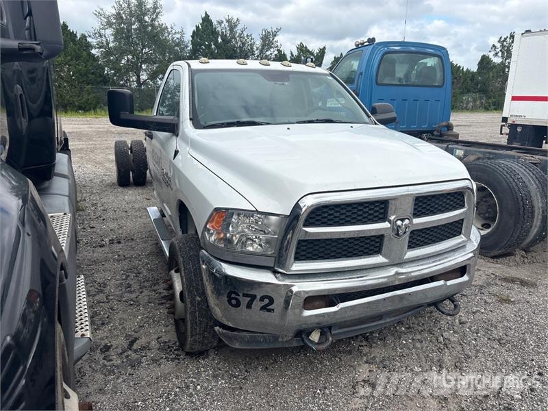 RAM 5500 Cabins and interior