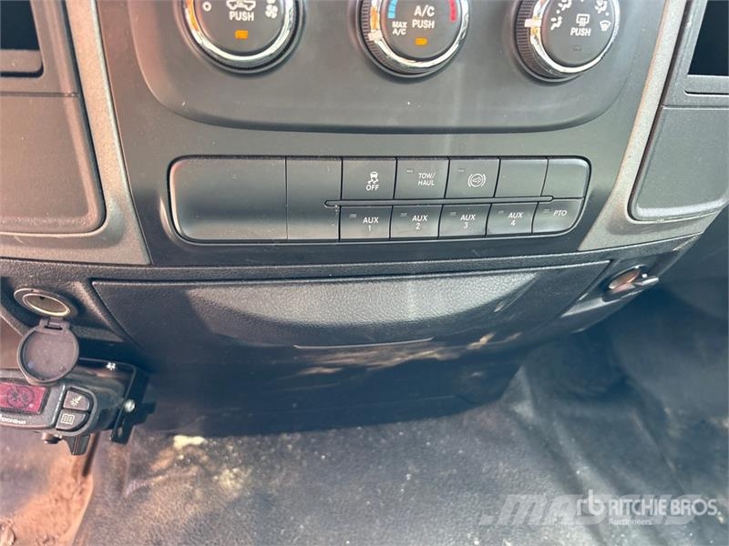RAM 5500 Camiones plataforma