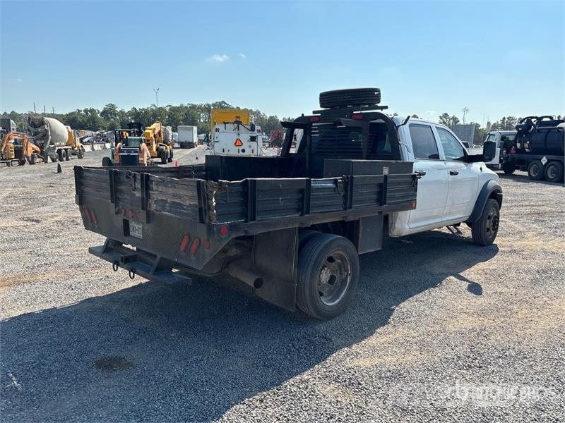 RAM 5500 Pritschenwagen/Pritschenwagen mit Seitenklappe