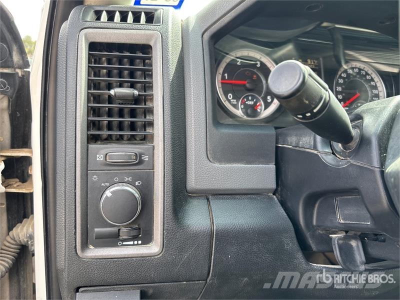 RAM 5500 Pickup/planbiler