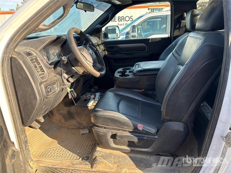 RAM 5500 Camiones plataforma