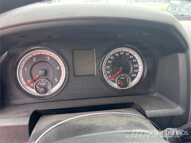 RAM 5500 Cabins and interior
