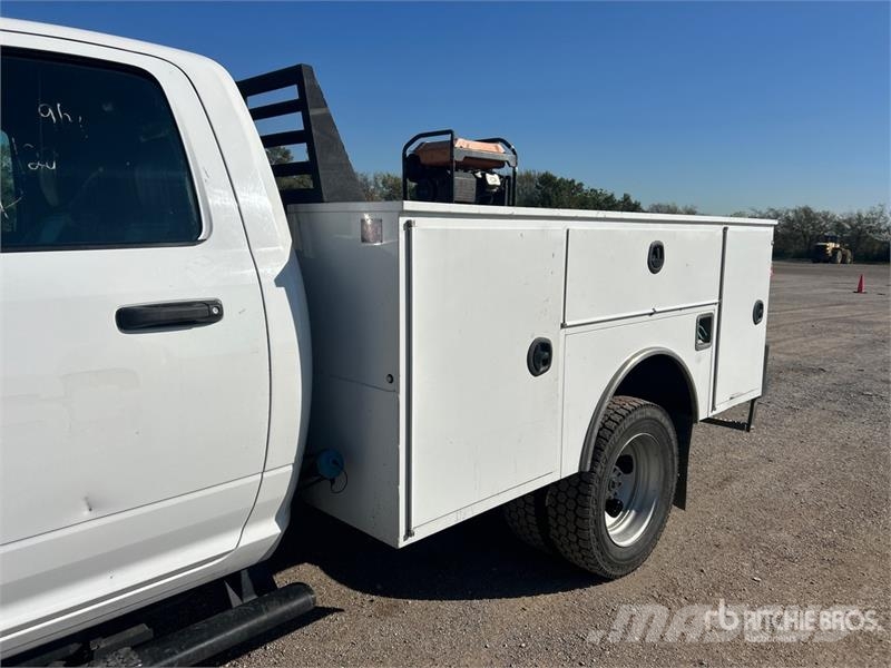 RAM 5500 Pick-upy / Pojazdy z otwieranymi burtami