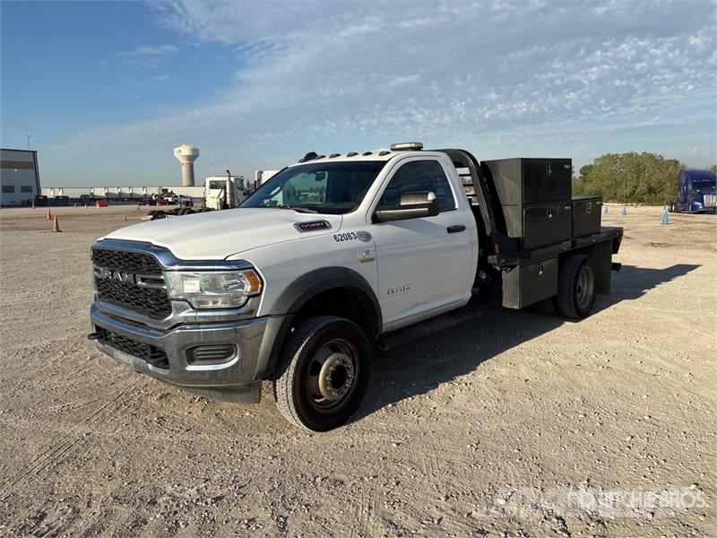 RAM 5500 Camiones plataforma