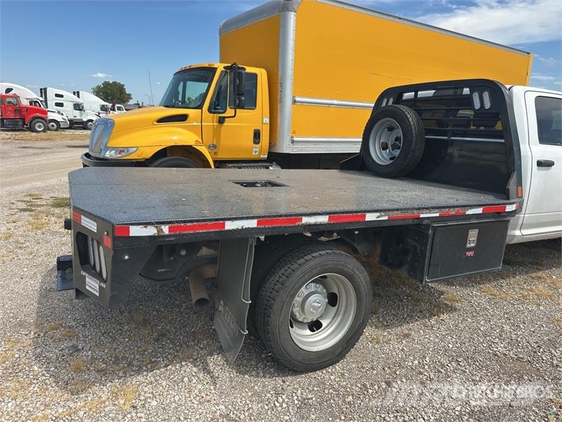RAM 5500 4x4 Crew Cab Flatbed Truck (Inoperable) Camiões estrado/caixa aberta