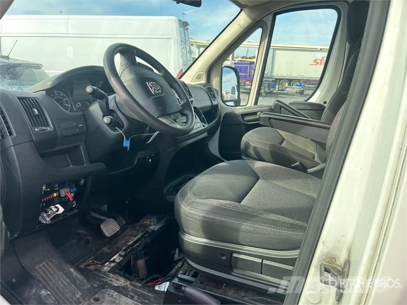 RAM Promaster 1500 Cargo Van Dodávky