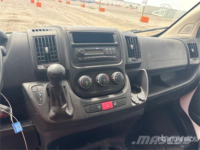 RAM Promaster 1500 Cargo Van Dodávky