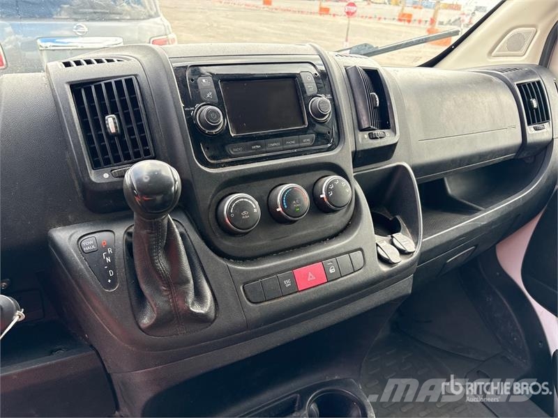 RAM Promaster 2500 Cargo Van Varevogne
