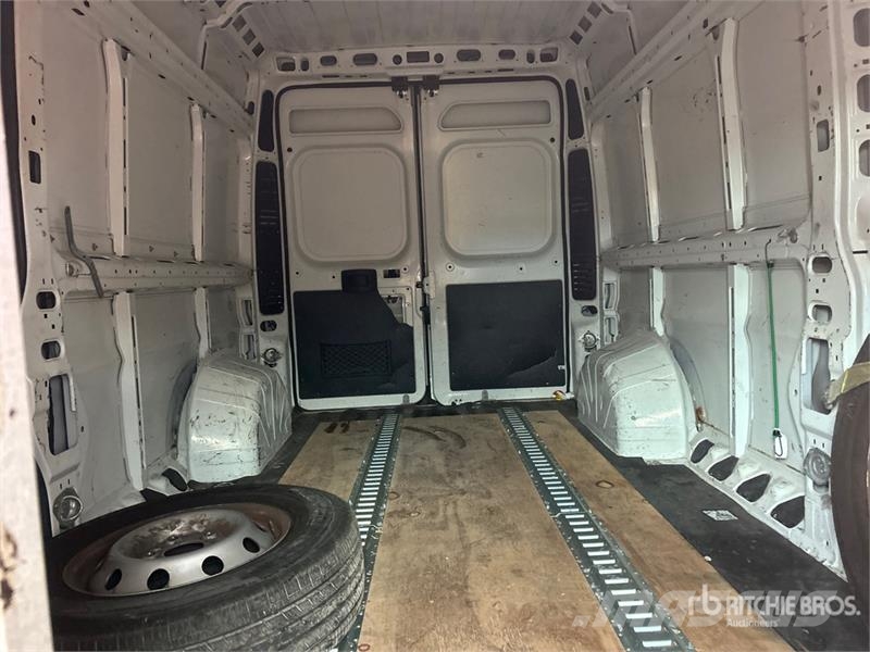 RAM Promaster 2500 Cargo Van 廂式貨物運輸車