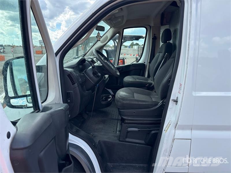 RAM Promaster 2500 Cargo Van Varevogne