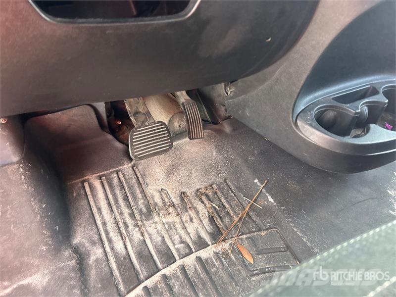 RAM Promaster 2500 Cargo Van 廂式貨物運輸車