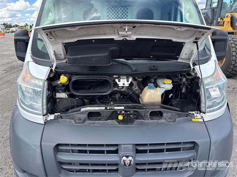 RAM Promaster 2500 Cargo Van Varevogne