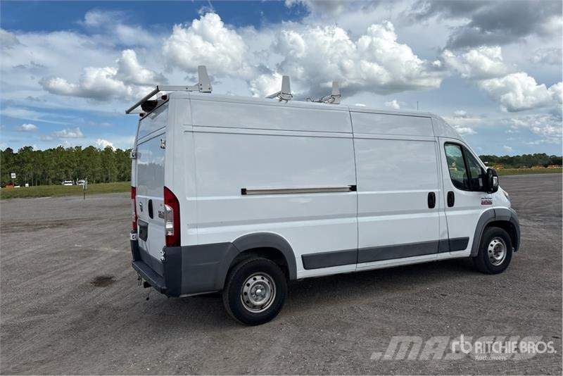 RAM Promaster 2500 Cargo Van Varevogne
