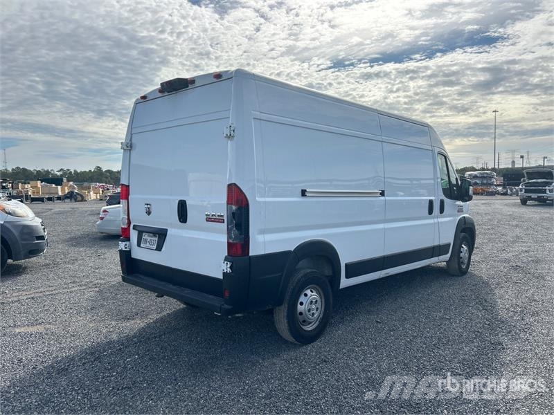 RAM Promaster 3500 Cargo Van パネルバン