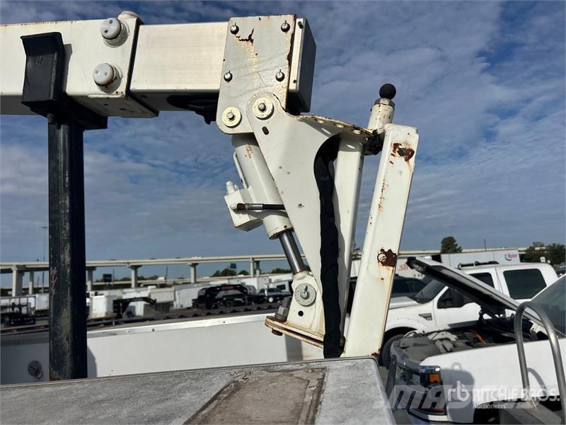 RAM SST36NE-01 on Ram 4500 4x2 Bucket Truck (Inoperabl Auto korpe
