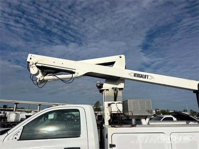 RAM SST36NE-01 on Ram 4500 4x2 Bucket Truck (Inoperabl Auto korpe