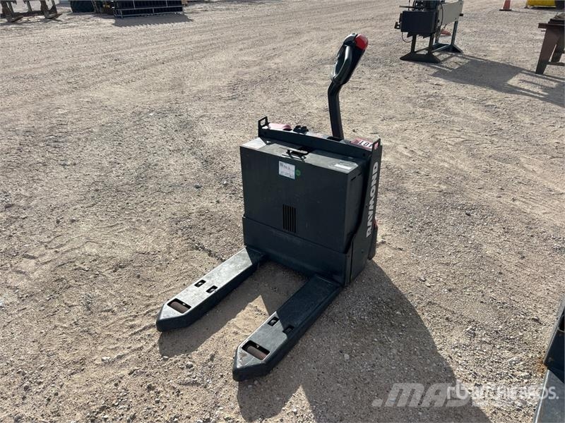 Ramond 8210 4500 lb Electric Pallet Jack Jekketralle