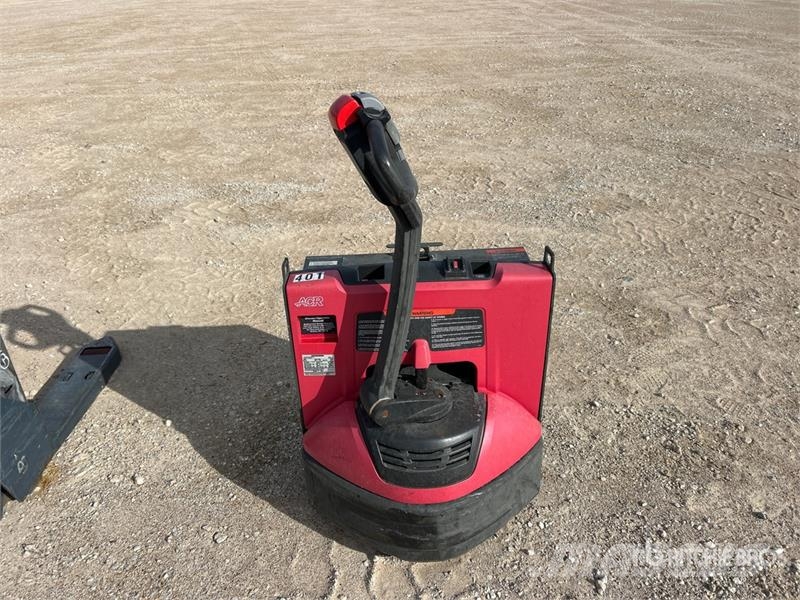 Ramond 8210 4500 lb Electric Pallet Jack Jekketralle