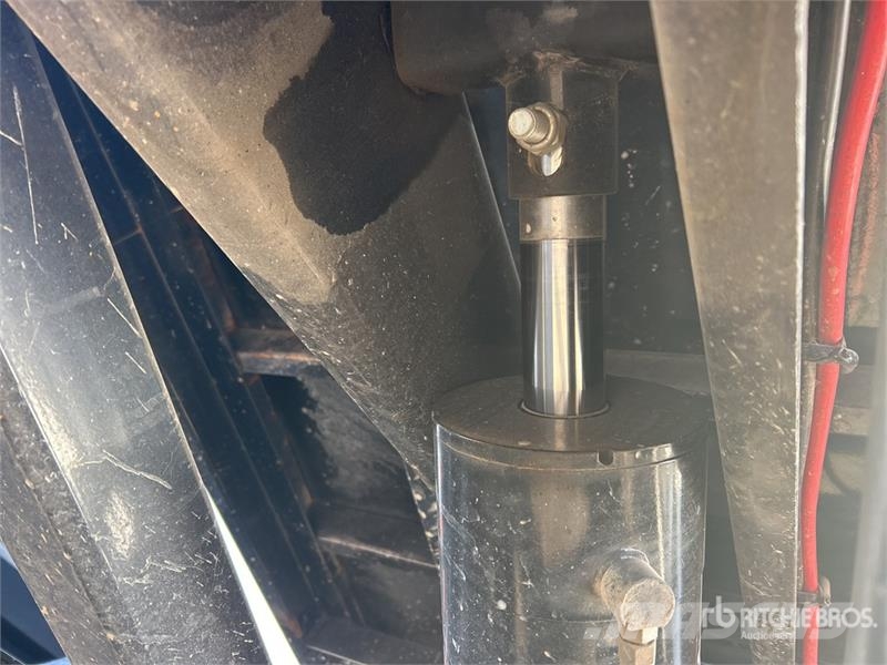 RawMaxx RDX16GN14K T/A Roll-Off Trailer مقطورات لوادر