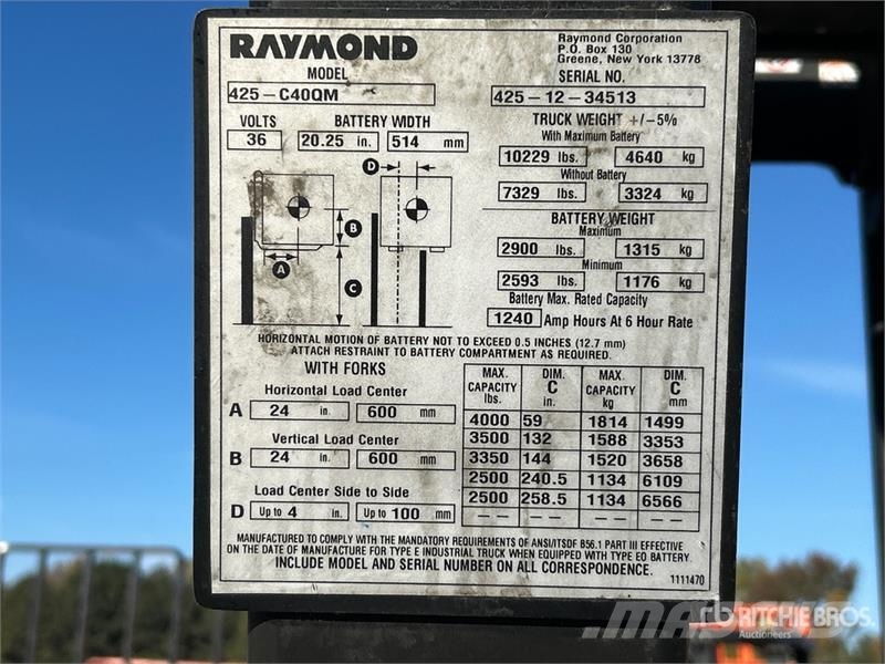 Raymond 425-C40QM 4000 lb Reach Truck شاحنة مناولة