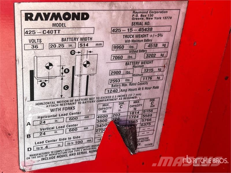 Raymond 425-C40TT 4000 lb Reach Truck شاحنة مناولة