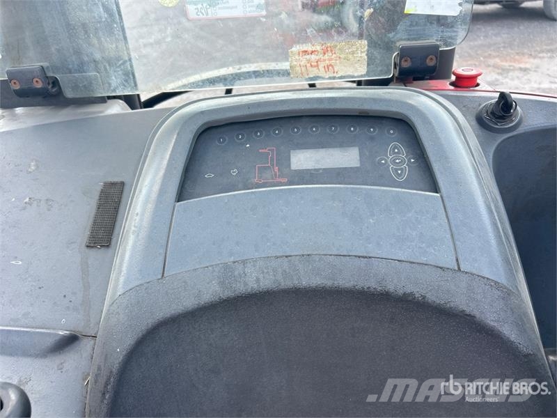 Raymond 740 R45TT 4500 lb Reach Truck Skjutstativtruck
