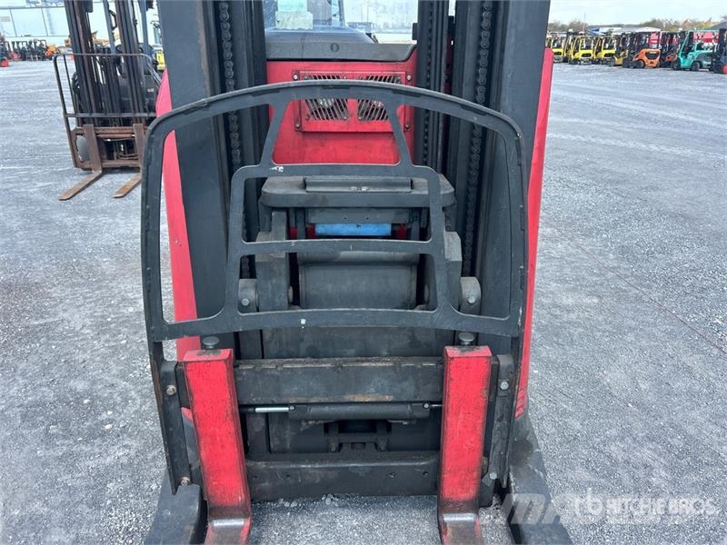 Raymond 740 R45TT 4500 lb Reach Truck Skjutstativtruck
