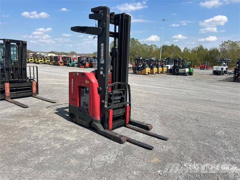 Raymond 740 R45TT 4500 lb Reach Truck Skjutstativtruck