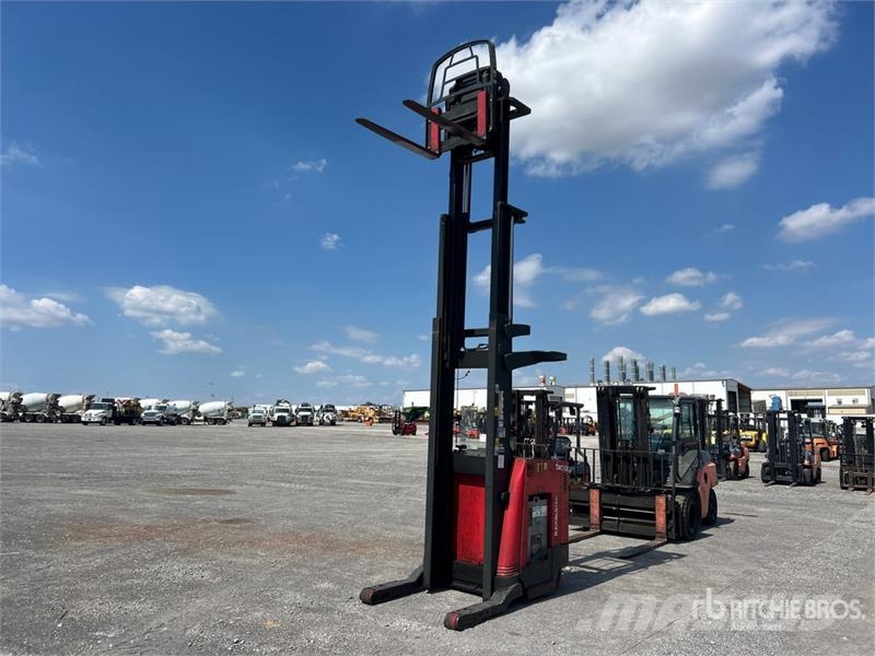 Raymond 740 R45TT 4500 lb Reach Truck Skjutstativtruck