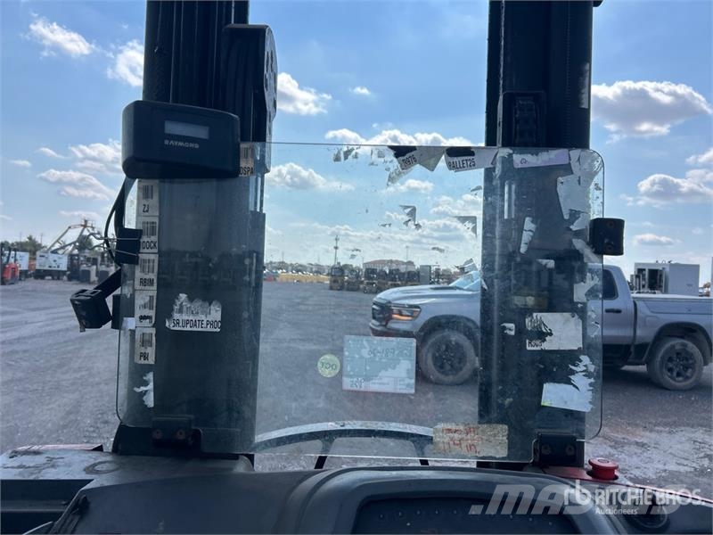 Raymond 740 R45TT 4500 lb Reach Truck Skjutstativtruck