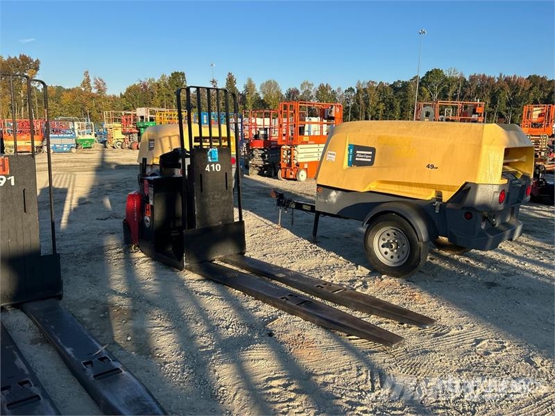 Raymond 8510 8000 lb Electric Rider Pallet Jack Hand pallet truck