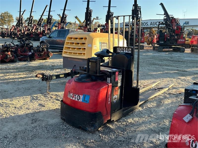 Raymond 8510 8000 lb Electric Rider Pallet Jack Hand pallet truck