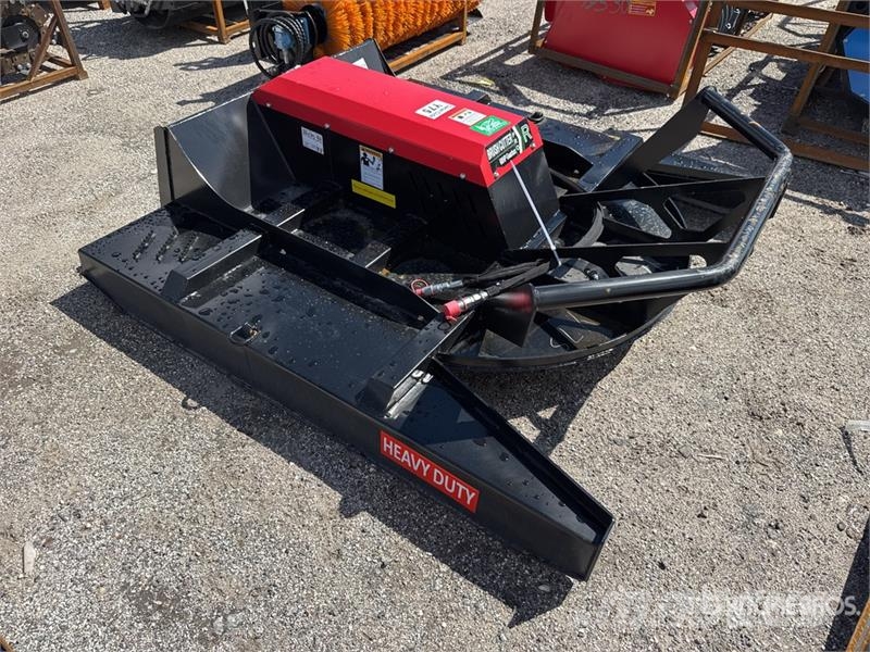  Raytree RHBC72S 72 in 4-Blade Skid Steer Brush Cut Piekabināmās pļaujmašīnas