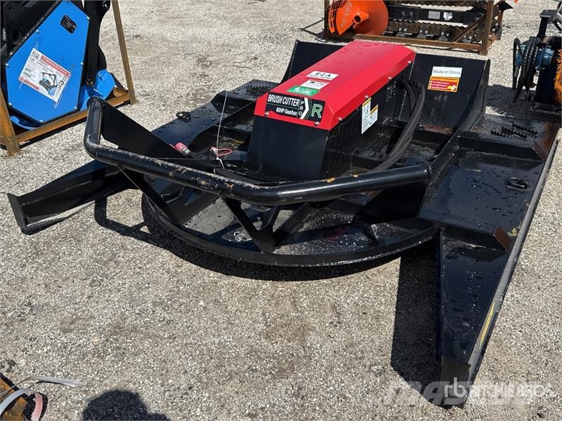  Raytree RHBC72S 72 in 4-Blade Skid Steer Brush Cut Piekabināmās pļaujmašīnas