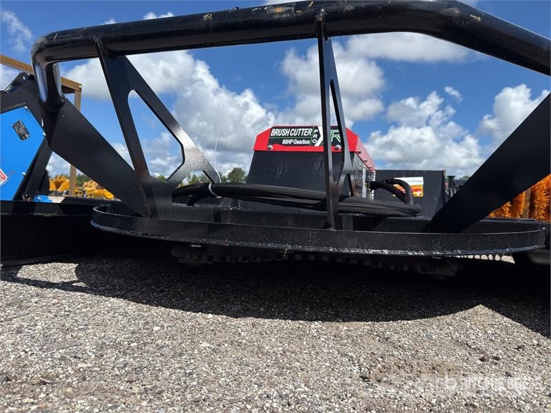  Raytree RHBC72S 72 in 4-Blade Skid Steer Brush Cut Piekabināmās pļaujmašīnas