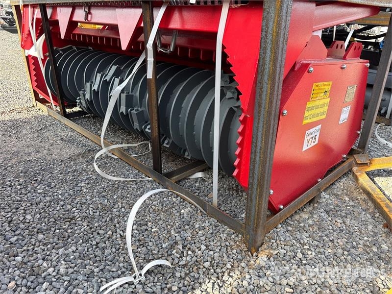 Raytree RMBD72 72 in Drum Skid Steer Mulcher (Unus Šumski mulčeri