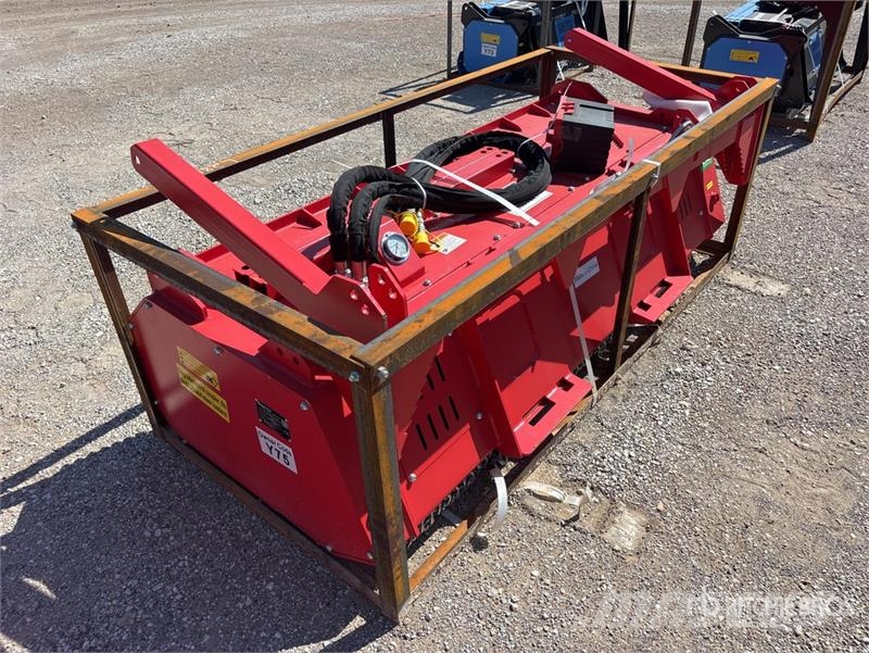 Raytree RMBD72 72 in Drum Skid Steer Mulcher (Unus Lesní mulčovače