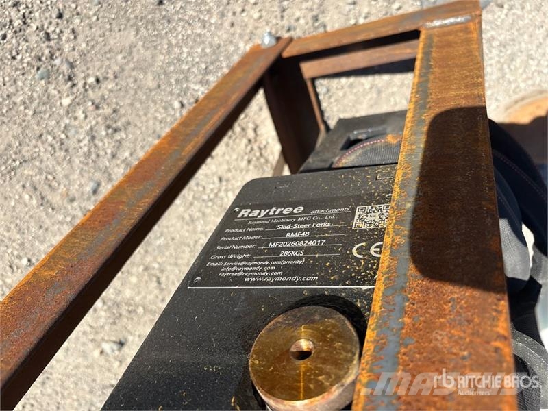 Raytree RMF48 48 in Hydraulic Skid Steer Forks (Un Вили