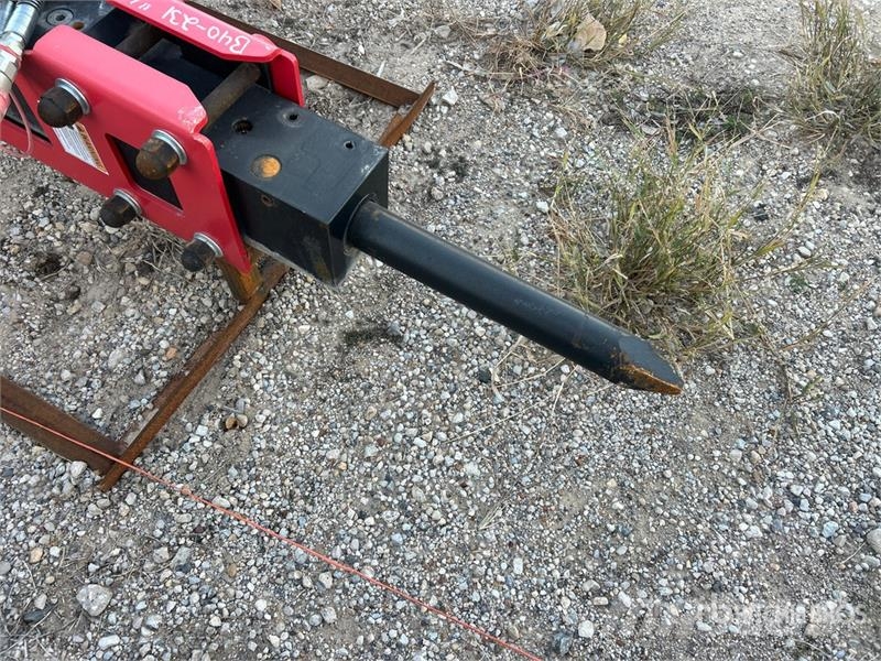 Raytree RMH680 Q/C . Skid Steer Breaker Гидромолоты