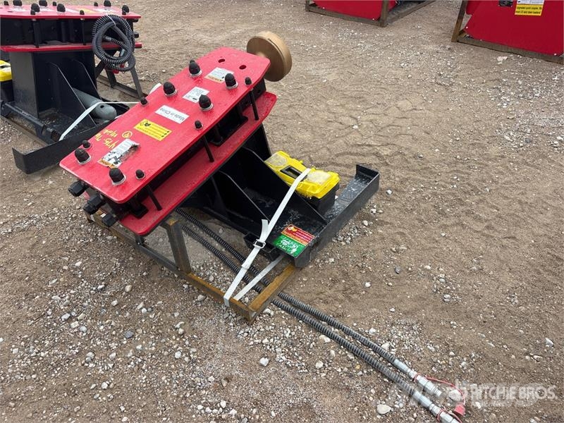Raytree RMPP680 Skid Steer Post Driver (Unused) Fencing equipment