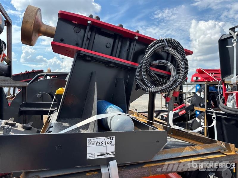 Raytree RMPP680 Skid Steer Post Driver (Unused) Fencing equipment